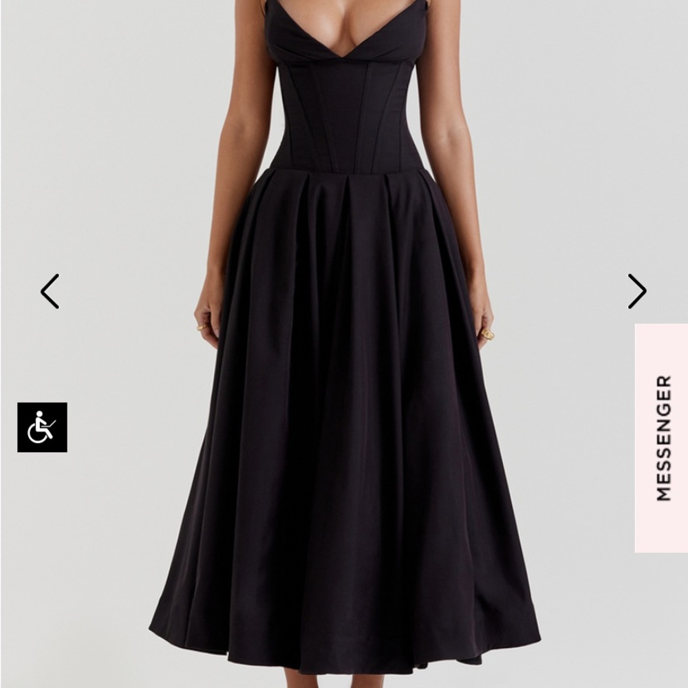 LADy STRAPLESS MIDI DRESS A/B CUP 150 on v e n m o this week!